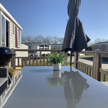 Chalet Zonnig Zeeland Otel Oostkapelle Dış mekan fotoğraf